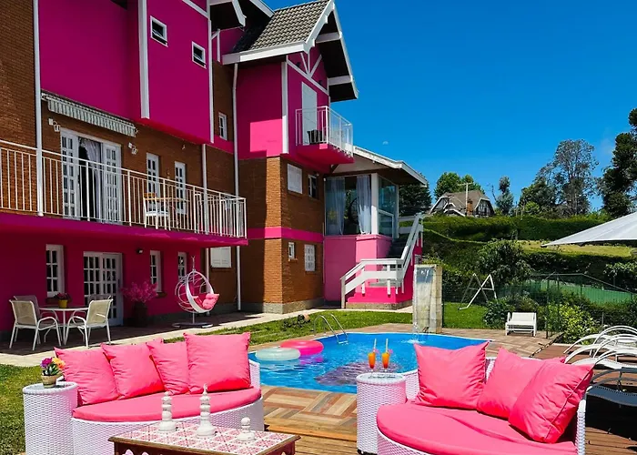 Pousada Pink Village